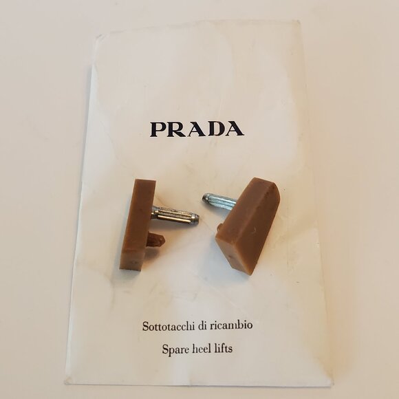 'Calzature Donna' Prada Pump - Picture 3 of 8